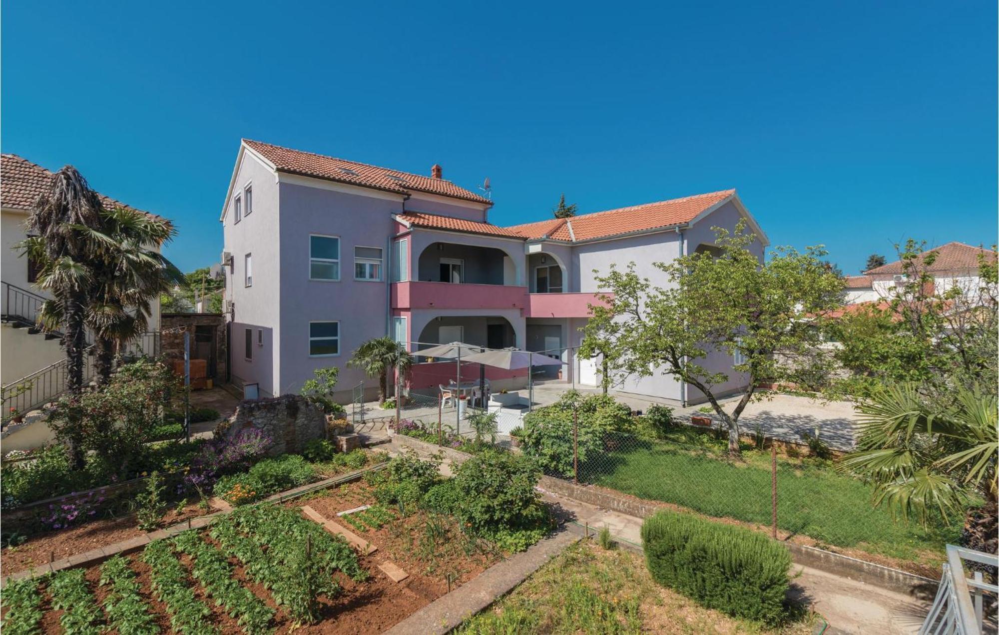 Nice Apartment In Zadar With Kitchen Buitenkant foto